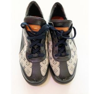 Louis Vuitton Navy Blue Sneakers Size 9